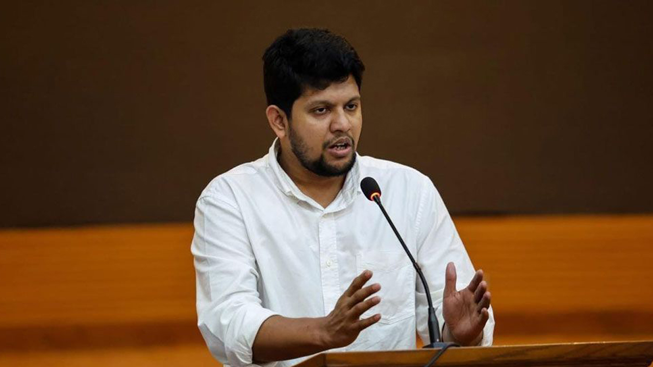 ফ্যাসিবাদের পতনে ঈদ আনন্দের সাথে এক ধরনের স্বস্তি যোগ হয়েছে: তথ্য উপদেষ্টা